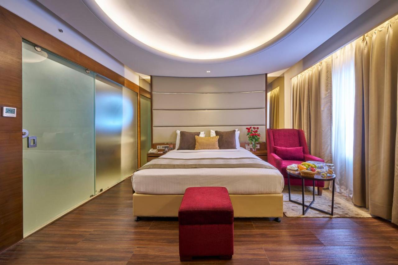 Hotel Hindusthan International, Bhubaneswar Exterior photo