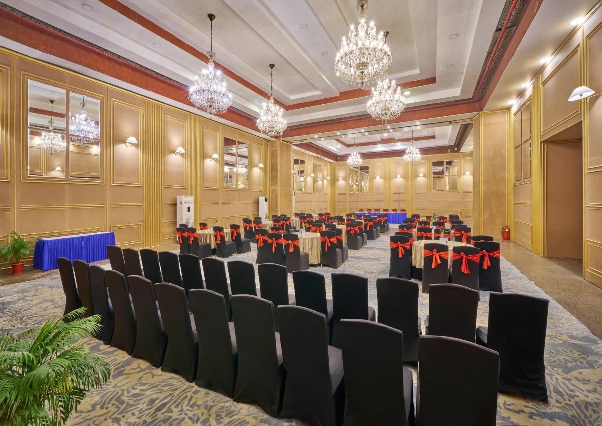 Hotel Hindusthan International, Bhubaneswar Exterior photo