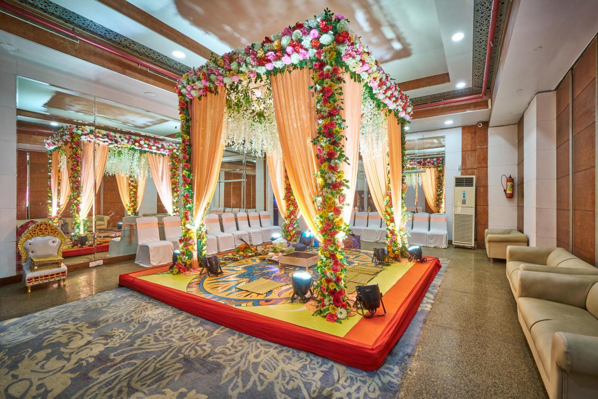 Hotel Hindusthan International, Bhubaneswar Exterior photo