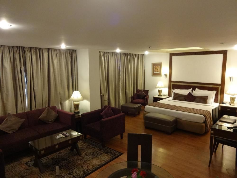 Hotel Hindusthan International, Bhubaneswar Exterior photo